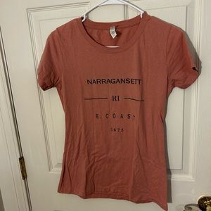Narragansett print pink tee